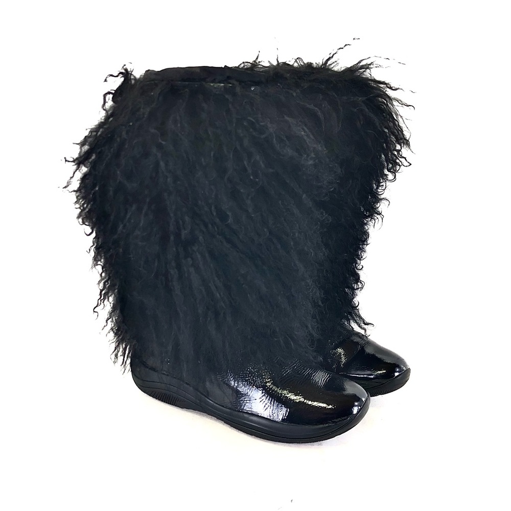 PRADA Black Patent Leather & Fur Snow Boots